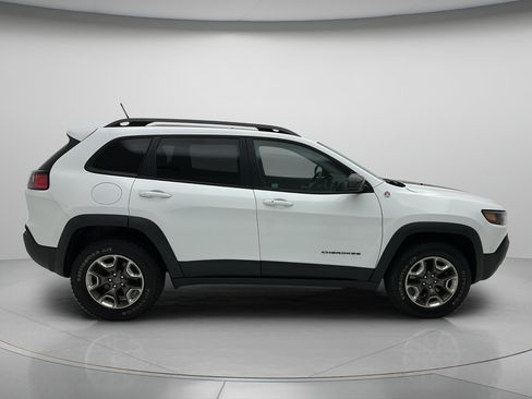 Used 2019 Jeep Cherokee Trailhawk w/ Comfort/Convenience Group AWD/4WD image 4