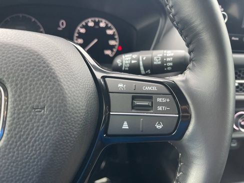 Used 2023 Honda HR-V EX-L image 11