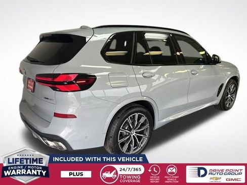 Used 2026 BMW X5 xDrive40i w/ M Sport Package AWD/4WD image 3