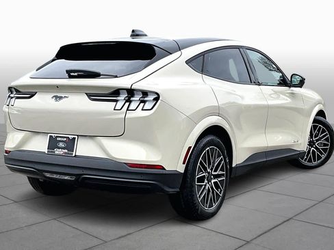 Used 2025 Ford Mustang Mach-E Premium image 12