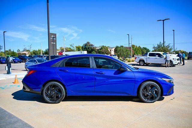 New 2026 Hyundai Elantra SEL w/ Cargo Package FWD image 6