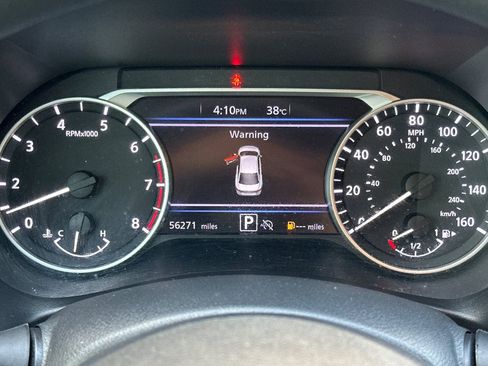 Used 2024 Nissan Sentra SV FWD image 23