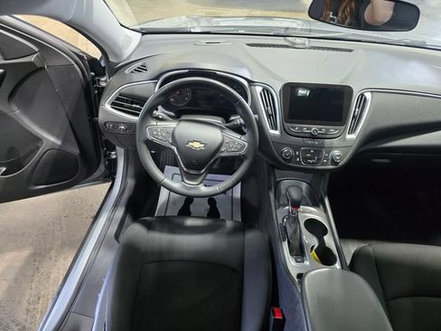 Used 2023 Chevrolet Malibu RS w/ LPO, Floor Liner Package FWD image 13