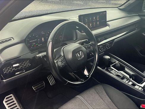 Used 2024 Honda Accord Sport image 8