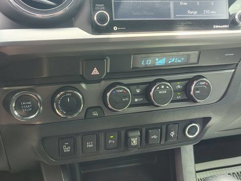 Used 2021 Toyota Tacoma TRD Off-Road w/ Technology Package AWD/4WD image 33