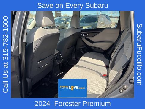 Used 2024 Subaru Forester Premium AWD/4WD image 32
