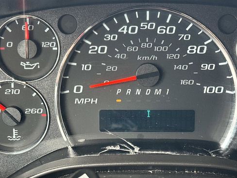 Certified 2023 Chevrolet Express 2500 w/ Driver Convenience Package image 18