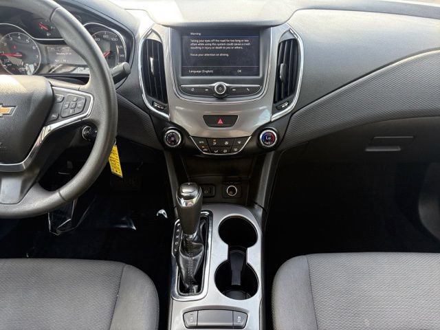 Used 2019 Chevrolet Cruze LT FWD image 11