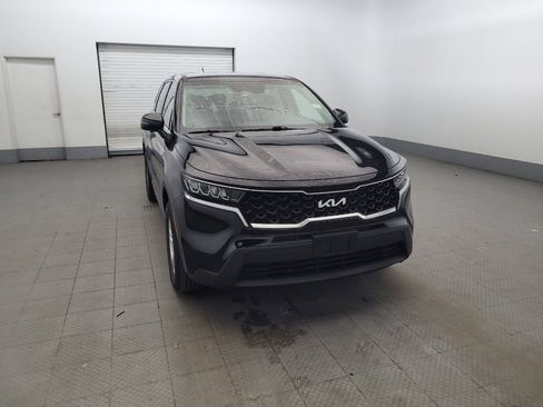 Used 2022 Kia Sorento LX AWD/4WD image 14
