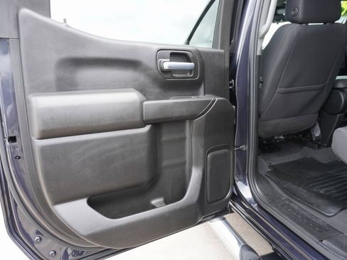 Used 2022 Chevrolet Silverado 1500 Custom image 18