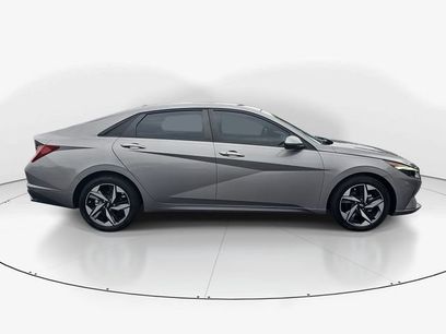 Used 2023 Hyundai Elantra SEL w/ Convenience Package