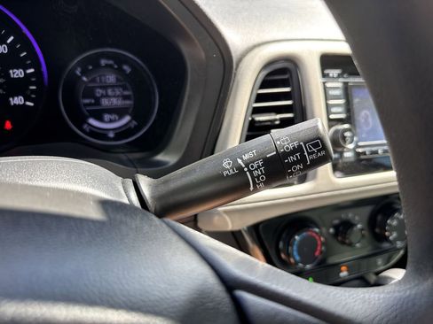 Used 2020 Honda HR-V LX image 55