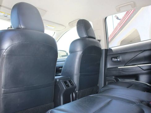 Used 2020 Mitsubishi Outlander SEL FWD image 14