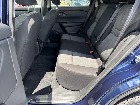 Certified 2026 Nissan Rogue SV AWD/4WD image 28