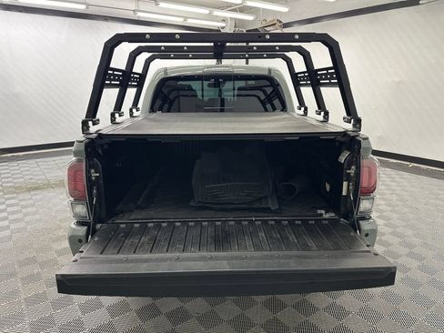 Used 2021 Toyota Tacoma TRD Pro AWD/4WD image 19