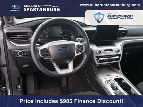 Used 2023 Ford Explorer XLT image 15