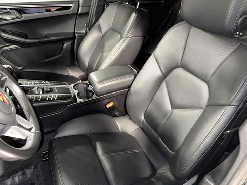 Used 2019 Porsche Macan image 17