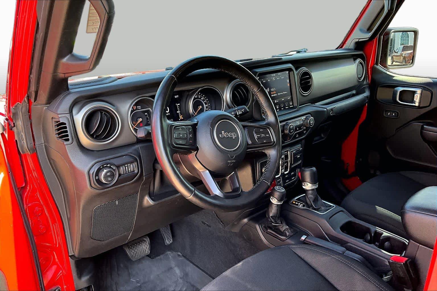 Used 2021 Jeep Gladiator Sport AWD/4WD image 19