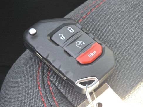 New 2025 Jeep Wrangler Rubicon image 32