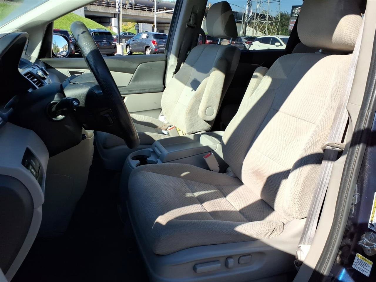 Used 2015 Honda Odyssey EX image 6