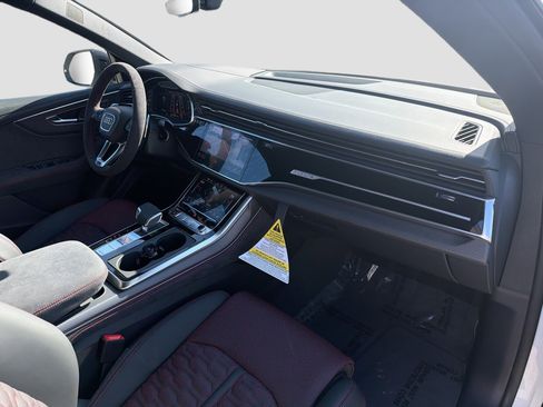 New 2026 Audi RS Q8 performance image 14