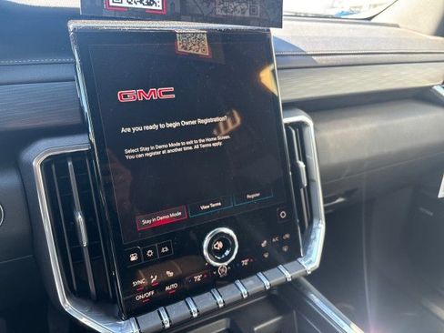 New 2026 GMC Acadia Elevation image 21