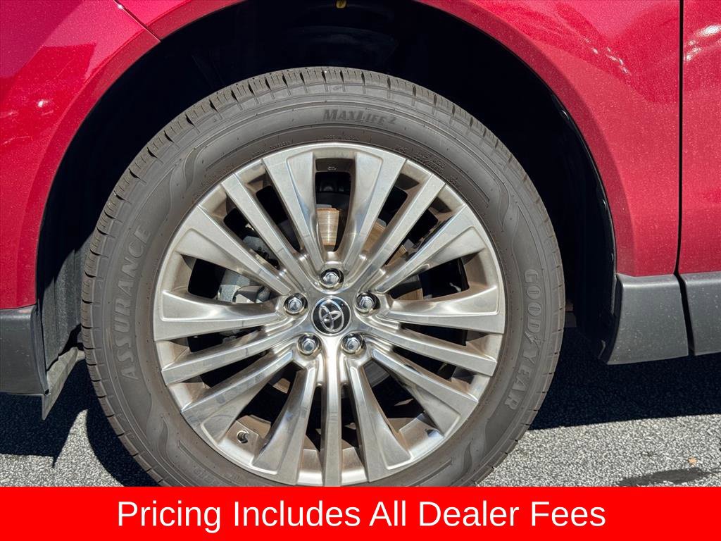 Used 2022 Toyota Venza Limited w/ Advanced Technology Package AWD/4WD image 9