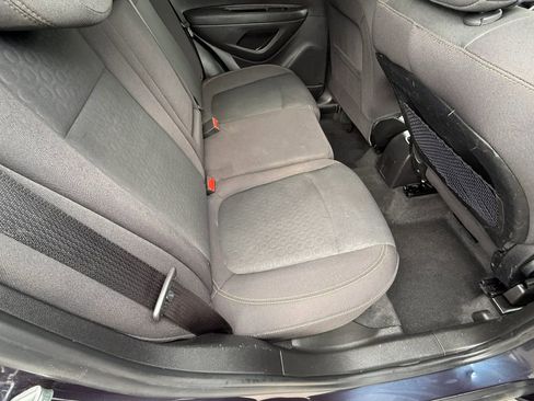 Used 2019 Chevrolet Trax LS w/ Tint and Cruise Package FWD image 12