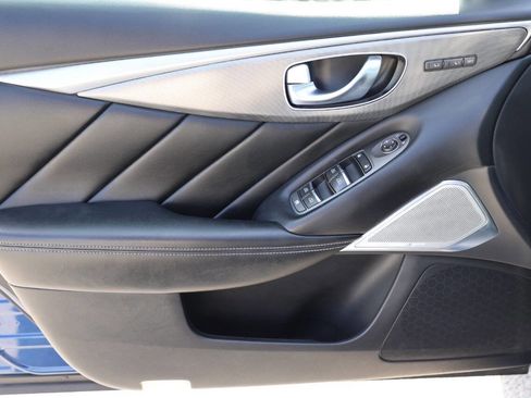 Used 2017 INFINITI Q50 Red Sport 400 image 12