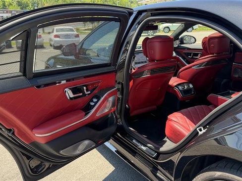 Used 2023 Mercedes-Benz S 580 4MATIC Sedan image 49