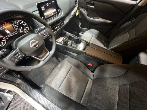 New 2026 Nissan Rogue SV FWD image 33
