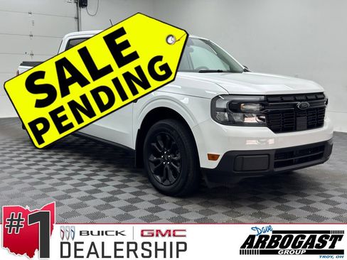 Used 2024 Ford Maverick Lariat w/ Black Appearance Package FWD image 1