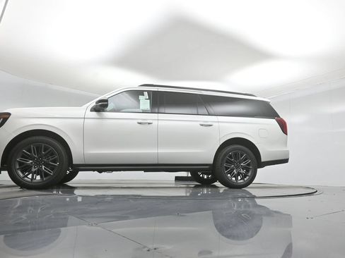 New 2026 Ford Expedition Max Platinum w/ Stealth Appearance Package AWD/4WD image 51