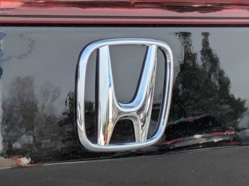 Certified 2025 Honda Civic Sport image 10