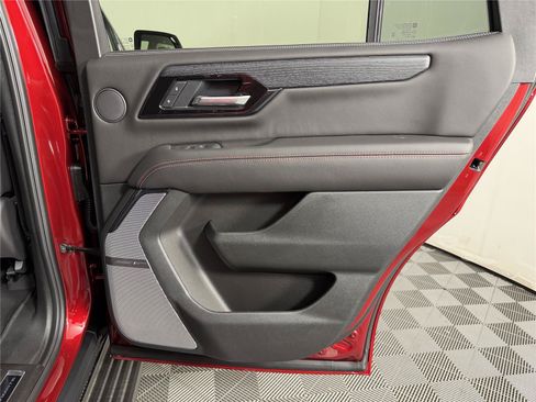 New 2026 GMC Yukon AT4 Ultimate w/ LPO, Floor Liner Package AWD/4WD image 16