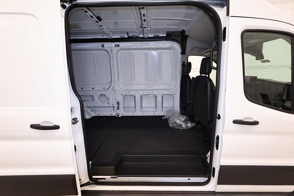 New 2026 Ford Transit 250 148 Medium Roof RWD image 9