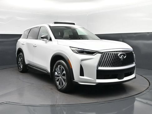 Certified 2026 INFINITI QX60 Pure w/ Cargo Package FWD image 9