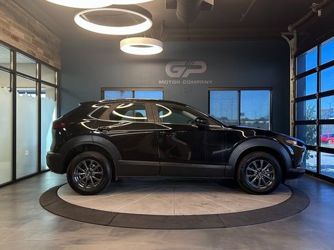 Used 2021 MAZDA CX-30 AWD 2.5 S image 2