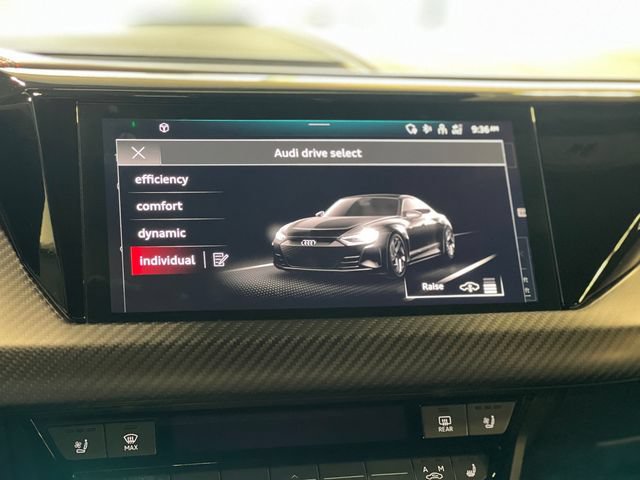 Used 2022 Audi RS e-tron GT AWD/4WD image 30