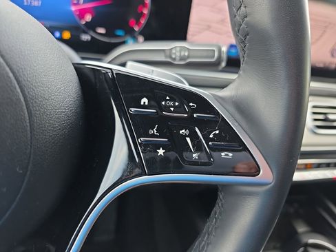 Used 2024 Mercedes-Benz GLE 450 4MATIC image 22