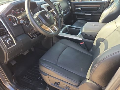 Used 2016 RAM 1500 Laramie w/ Convenience Group RWD image 10