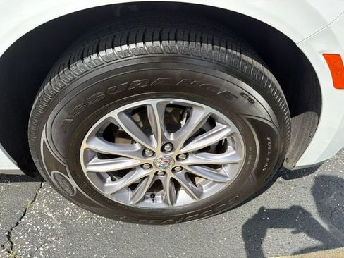 Certified 2024 Buick Enclave Essence w/ Trailering Package, 5000 lbs. AWD/4WD image 7