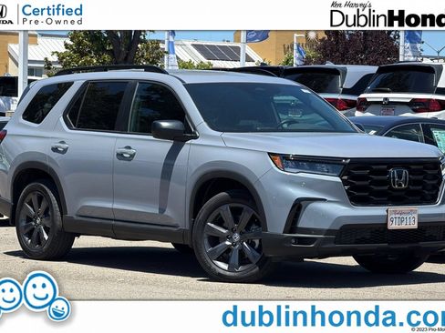 Certified 2025 Honda Pilot Sport image 1