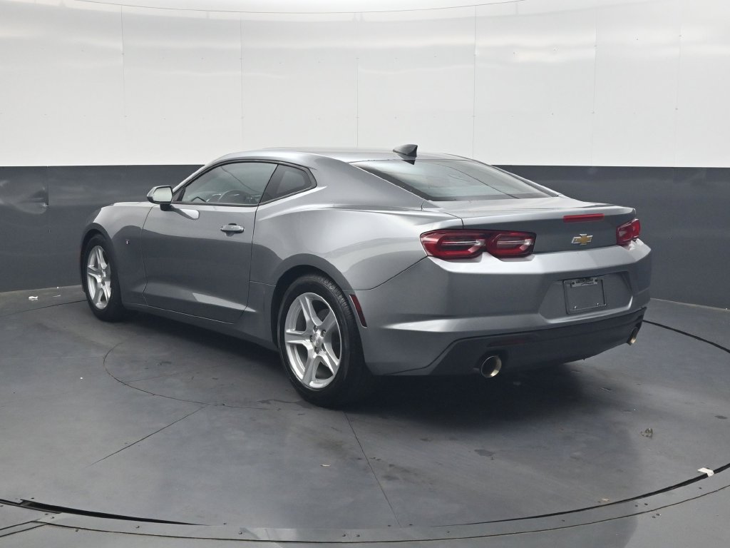 Used 2023 Chevrolet Camaro LT RWD image 6