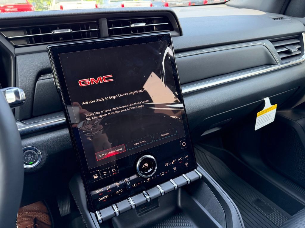 New 2027 GMC Terrain Elevation w/ Elevation Premium Package AWD/4WD image 18