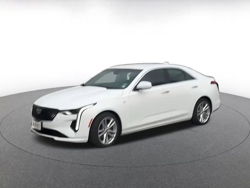 Used 2024 Cadillac CT4 Luxury image 4