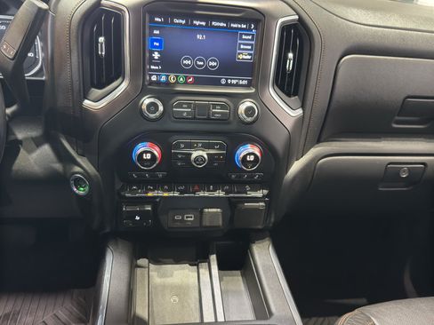 Used 2020 GMC Sierra 1500 AT4 w/ AT4 Premium Package AWD/4WD image 31