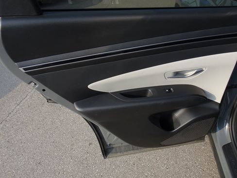 Used 2024 Hyundai Tucson SEL FWD image 15