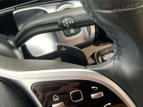 Used 2020 Mercedes-Benz GLB 250 4MATIC image 36