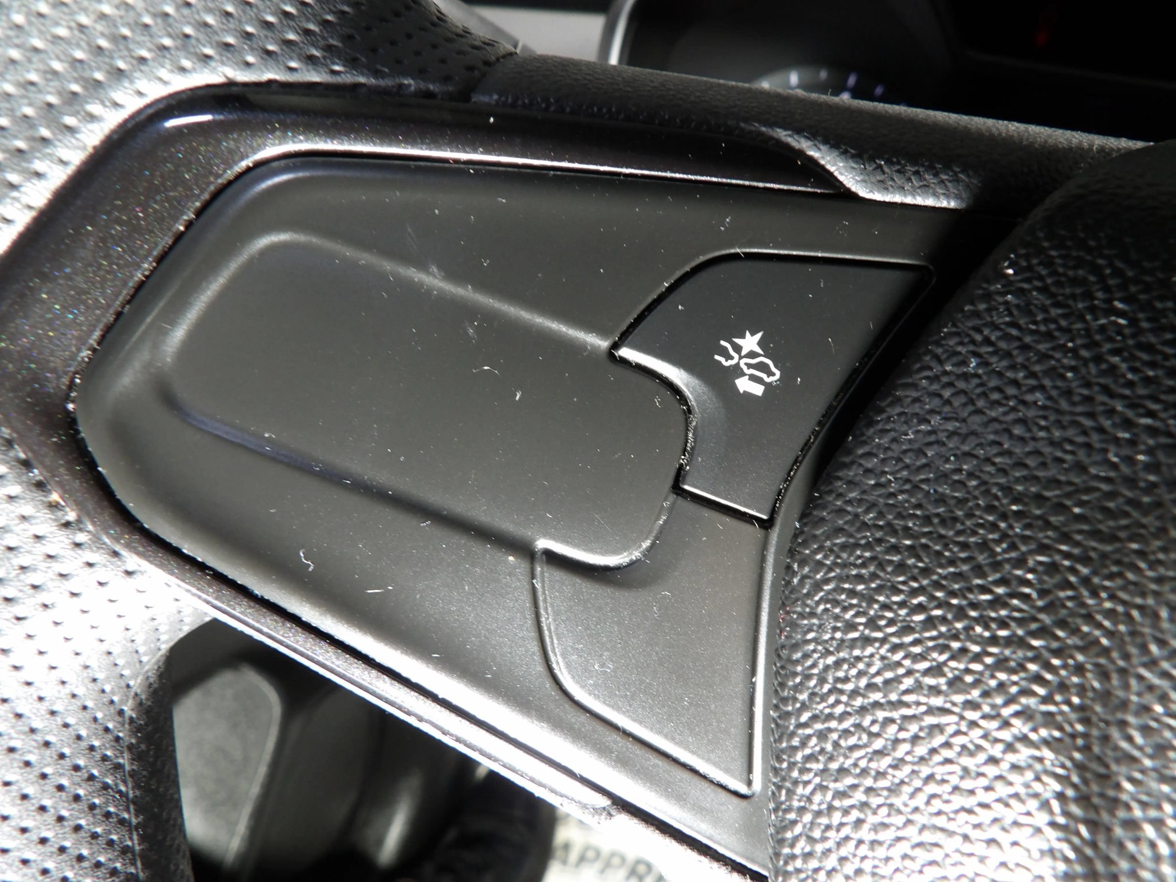 Used 2021 Chevrolet TrailBlazer LS FWD image 17